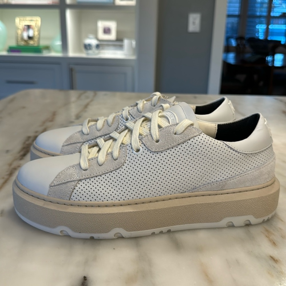 P448 Aerial Sneaker size 38 NEW with box